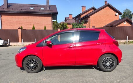 Toyota Vitz, 2014 год, 950 000 рублей, 4 фотография