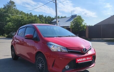 Toyota Vitz, 2014 год, 950 000 рублей, 2 фотография