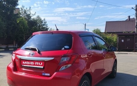 Toyota Vitz, 2014 год, 950 000 рублей, 7 фотография
