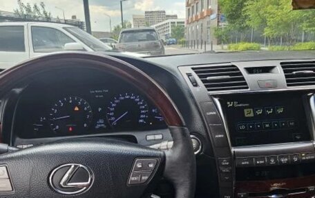 Lexus LS IV, 2007 год, 1 000 000 рублей, 14 фотография