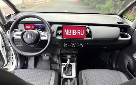 Honda Fit, 2022 год, 1 425 000 рублей, 8 фотография