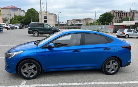 Hyundai Solaris II рестайлинг, 2021 год, 1 650 000 рублей, 4 фотография