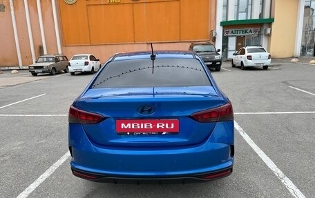 Hyundai Solaris II рестайлинг, 2021 год, 1 650 000 рублей, 3 фотография