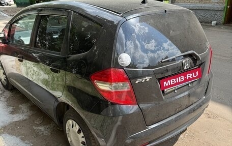 Honda Fit III, 2010 год, 710 000 рублей, 6 фотография