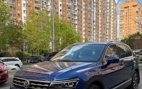 Volkswagen Tiguan II, 2018 год, 3 330 000 рублей, 2 фотография