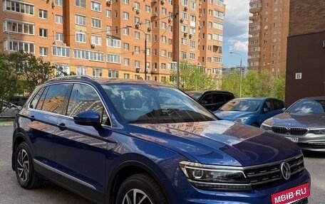 Volkswagen Tiguan II, 2018 год, 3 330 000 рублей, 3 фотография