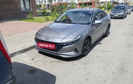 Hyundai Elantra, 2021 год, 1 450 000 рублей, 2 фотография
