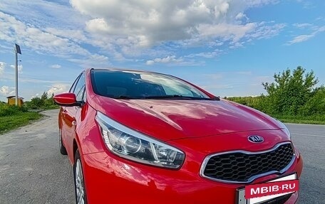 KIA cee'd III, 2013 год, 950 000 рублей, 2 фотография