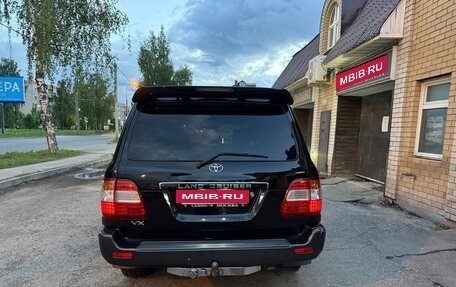 Toyota Land Cruiser 100 рестайлинг 2, 2005 год, 2 200 000 рублей, 5 фотография