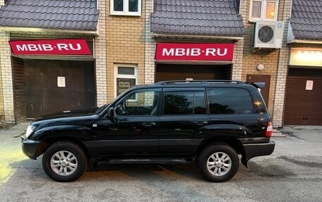 Toyota Land Cruiser 100 рестайлинг 2, 2005 год, 2 200 000 рублей, 3 фотография