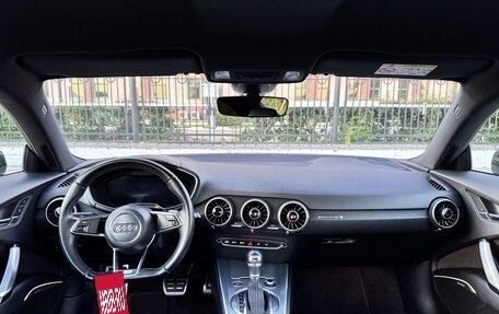 Audi TT, 2014 год, 3 050 000 рублей, 20 фотография