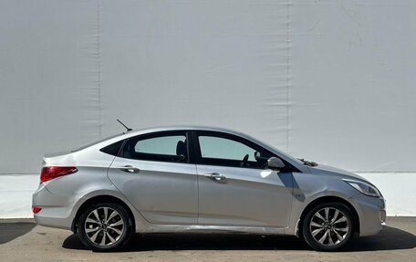 Hyundai Solaris II рестайлинг, 2013 год, 750 000 рублей, 4 фотография