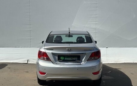 Hyundai Solaris II рестайлинг, 2013 год, 750 000 рублей, 6 фотография