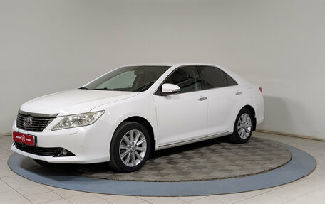 Toyota Camry, 2013 год, 1 585 000 рублей, 4 фотография