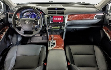 Toyota Camry, 2013 год, 1 585 000 рублей, 10 фотография