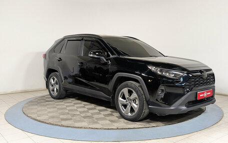 Toyota RAV4, 2020 год, 2 369 000 рублей, 2 фотография