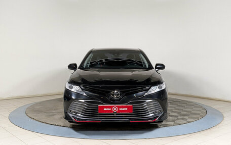 Toyota Camry, 2020 год, 2 340 000 рублей, 3 фотография