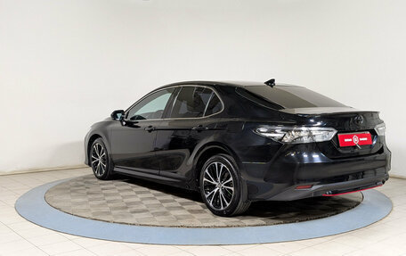 Toyota Camry, 2020 год, 2 340 000 рублей, 6 фотография