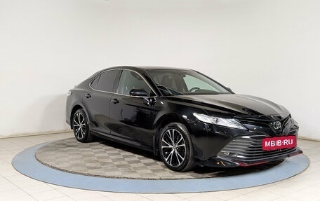 Toyota Camry, 2020 год, 2 340 000 рублей, 2 фотография