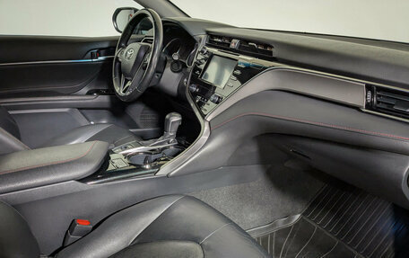 Toyota Camry, 2020 год, 2 340 000 рублей, 12 фотография