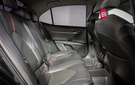 Toyota Camry, 2020 год, 2 340 000 рублей, 13 фотография