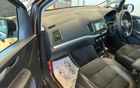 Volkswagen Sharan II, 2015 год, 1 849 900 рублей, 12 фотография