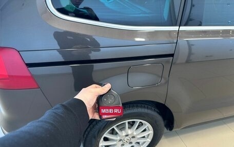 Volkswagen Sharan II, 2015 год, 1 849 900 рублей, 25 фотография