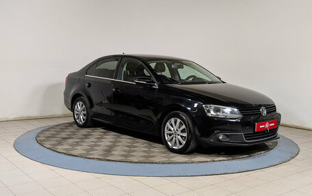 Volkswagen Jetta VI, 2011 год, 1 099 900 рублей, 2 фотография
