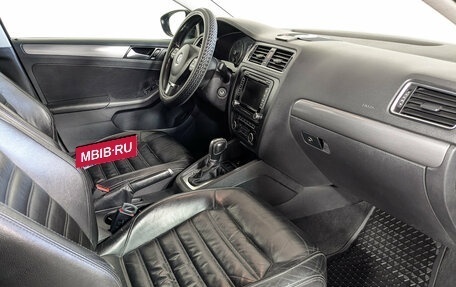 Volkswagen Jetta VI, 2011 год, 1 099 900 рублей, 13 фотография