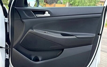 Hyundai Tucson III, 2018 год, 2 250 000 рублей, 13 фотография