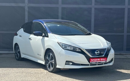 Nissan Leaf II, 2018 год, 1 550 000 рублей, 1 фотография
