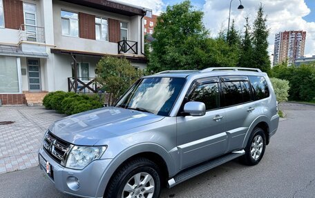 Mitsubishi Pajero IV, 2012 год, 2 390 000 рублей, 3 фотография