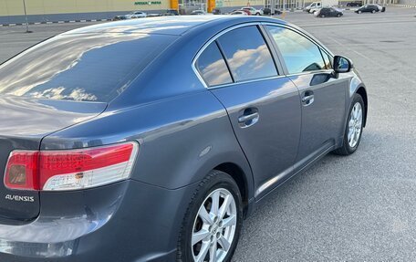 Toyota Avensis III рестайлинг, 2010 год, 1 000 000 рублей, 9 фотография