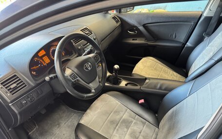 Toyota Avensis III рестайлинг, 2010 год, 1 000 000 рублей, 18 фотография