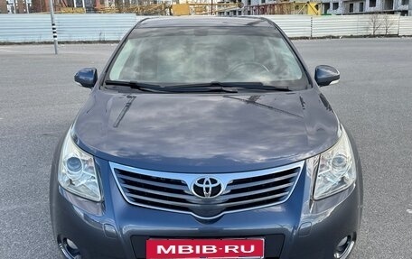 Toyota Avensis III рестайлинг, 2010 год, 1 000 000 рублей, 12 фотография
