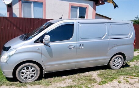 Hyundai Grand Starex Grand Starex I рестайлинг 2, 2010 год, 1 000 000 рублей, 2 фотография