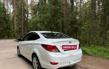 Hyundai Solaris II рестайлинг, 2011 год, 670 000 рублей, 5 фотография