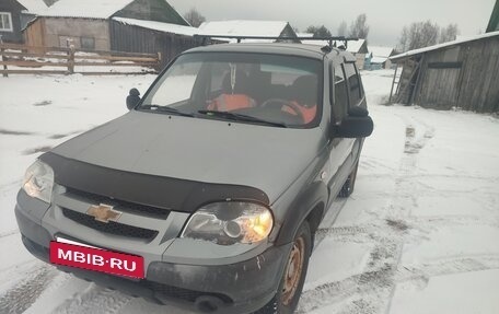 Chevrolet Niva I рестайлинг, 2011 год, 335 000 рублей, 4 фотография