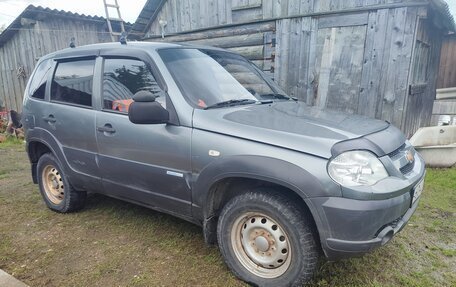 Chevrolet Niva I рестайлинг, 2011 год, 335 000 рублей, 19 фотография