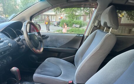 Honda Fit III, 2002 год, 360 000 рублей, 4 фотография