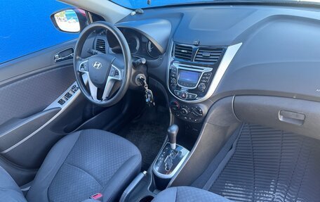 Hyundai Solaris II рестайлинг, 2013 год, 815 000 рублей, 16 фотография