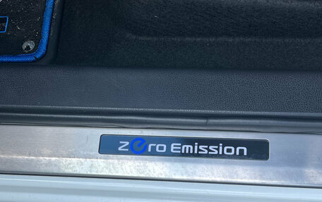 Nissan Leaf II, 2018 год, 1 550 000 рублей, 10 фотография