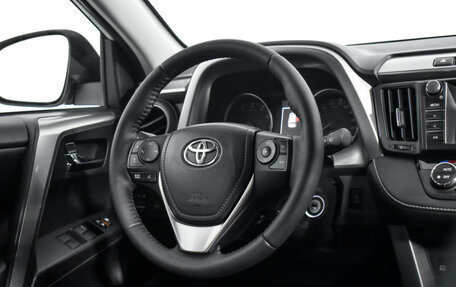 Toyota RAV4, 2016 год, 2 230 000 рублей, 15 фотография