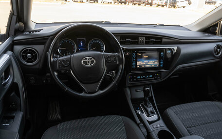 Toyota Corolla, 2018 год, 1 830 000 рублей, 6 фотография