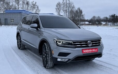 Volkswagen Tiguan II, 2020 год, 2 600 000 рублей, 1 фотография