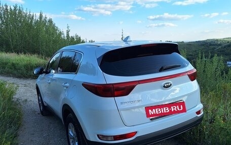 KIA Sportage IV рестайлинг, 2017 год, 2 030 000 рублей, 3 фотография