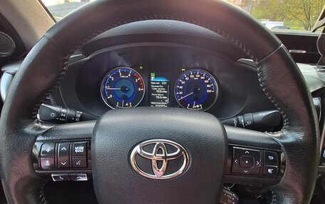 Toyota Hilux VIII, 2019 год, 2 500 000 рублей, 9 фотография