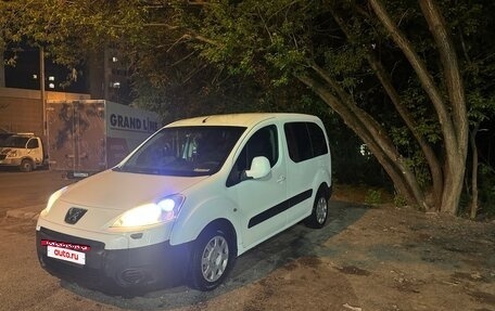 Peugeot Partner II рестайлинг 2, 2009 год, 480 000 рублей, 2 фотография