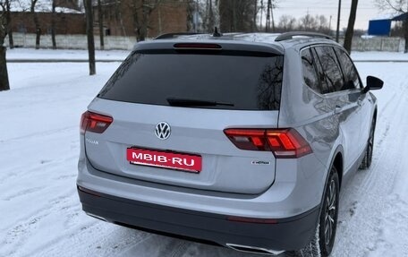 Volkswagen Tiguan II, 2020 год, 2 600 000 рублей, 7 фотография