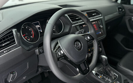 Volkswagen Tiguan II, 2020 год, 2 600 000 рублей, 9 фотография